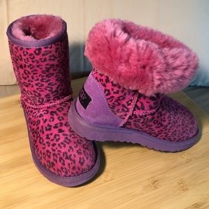 💖GIRLS PINK CHEETAH PRINT AUTHENTIC UGGS, SZ13💖